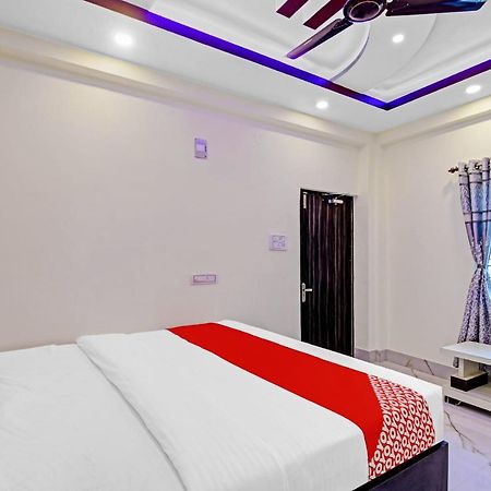 Oyo 86602 Hotel Dream Palace Kalkuta Zewnętrze zdjęcie